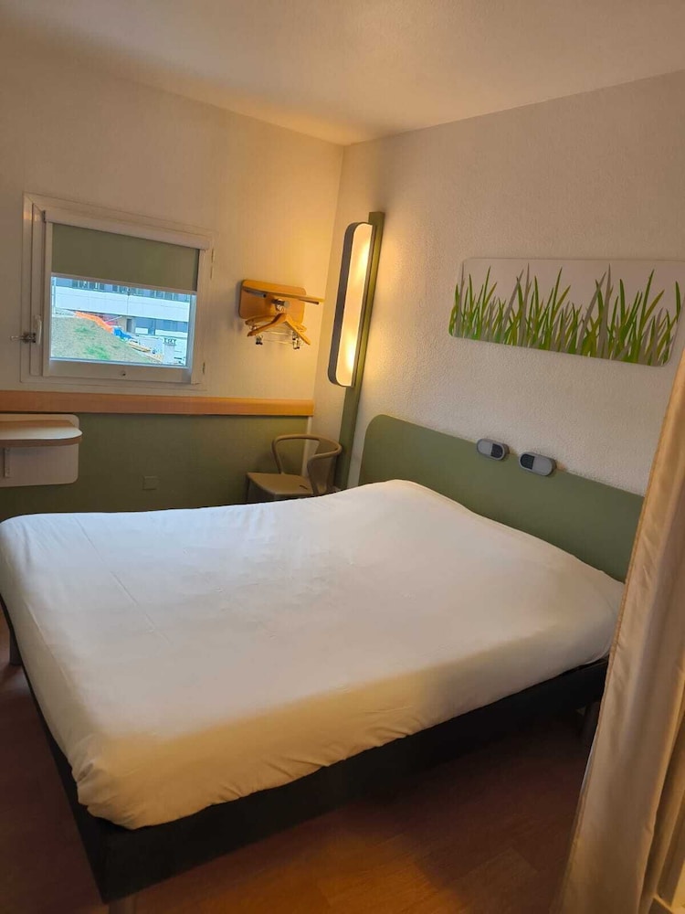 ibis budget Lons le Saunier